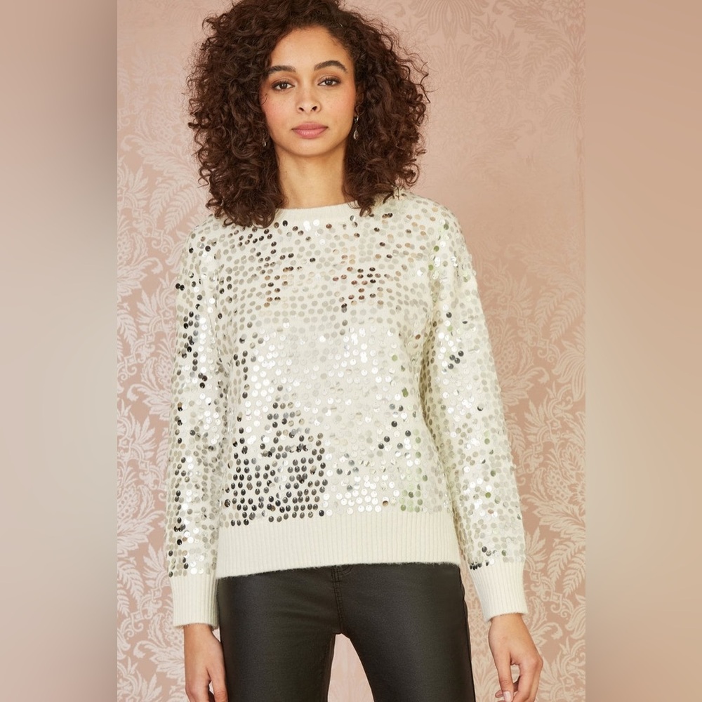 NWT Originals USA Ivory All Over Sequin Relaxed Fit L/XL